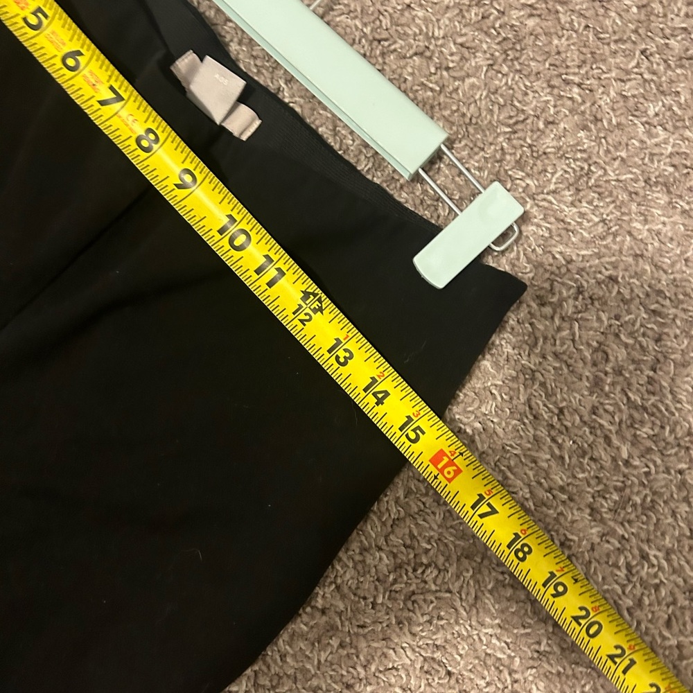 H&M Women’s Black Slacks - Picture 5 of 6